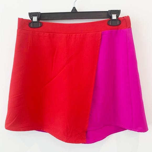 Elle Rae Pants - ELLE RAE | High Fever Skort Size M